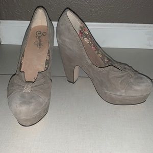 Seychelles Ampersand heels. Worn once! No marks